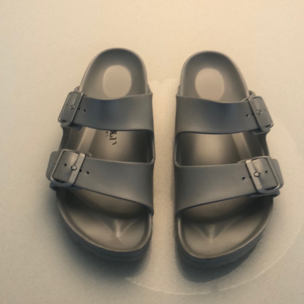 Birkenstock essential slide: silver rubber